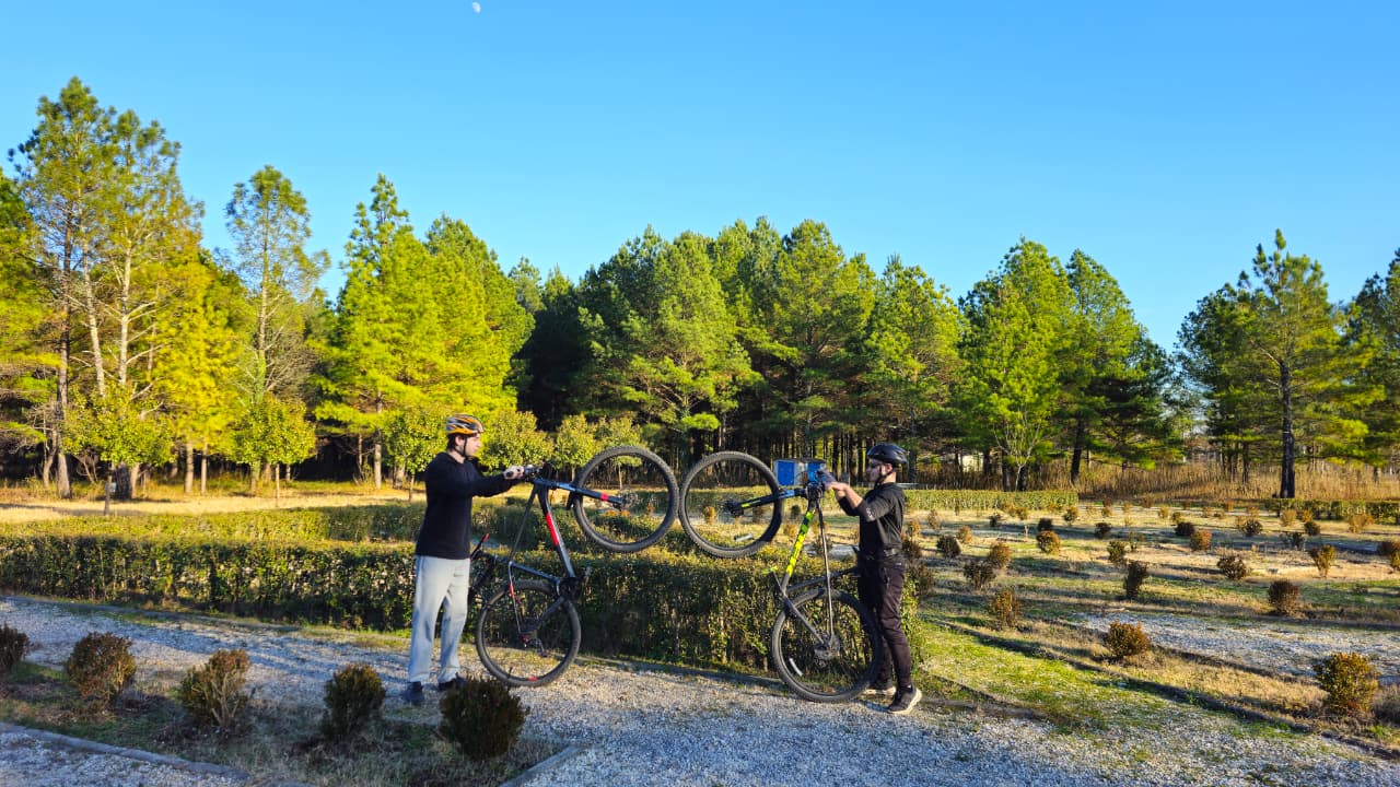 Tskaltubo Soviet sanatoriums bike tour